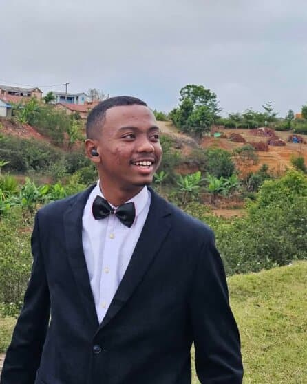 Rasolofoniaina Mintsa Sylvain, auteur de NeuroBeats